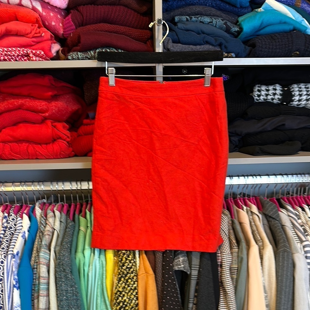 J Crew red back zipper closure slit back wool blend lined pencil  skirt size 2